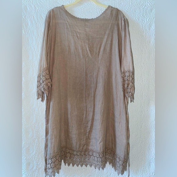 H Trend Made In Italy Embroidered Trim 3/4 Sleeve Tunic - Picture 2 of 9